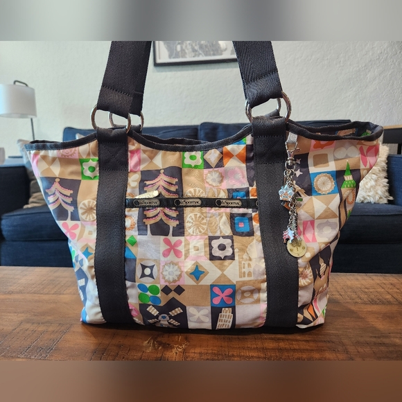 LeSportsac x Disney - Small World "Global Journey" Carryall Tote - Like New - Picture 11 of 11